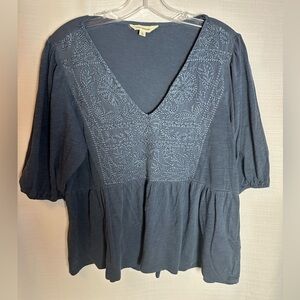 Lucky Brand women’s Blue Embroidered Women's Top, size L